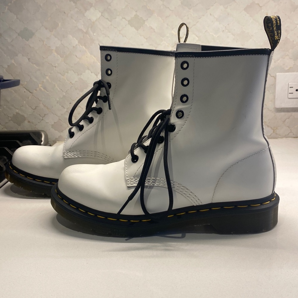 WORN TWICE WHITE DOCS
